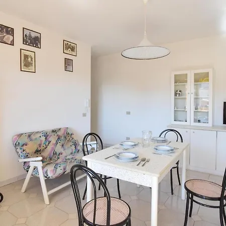 Stunning In Apartment Villasimius